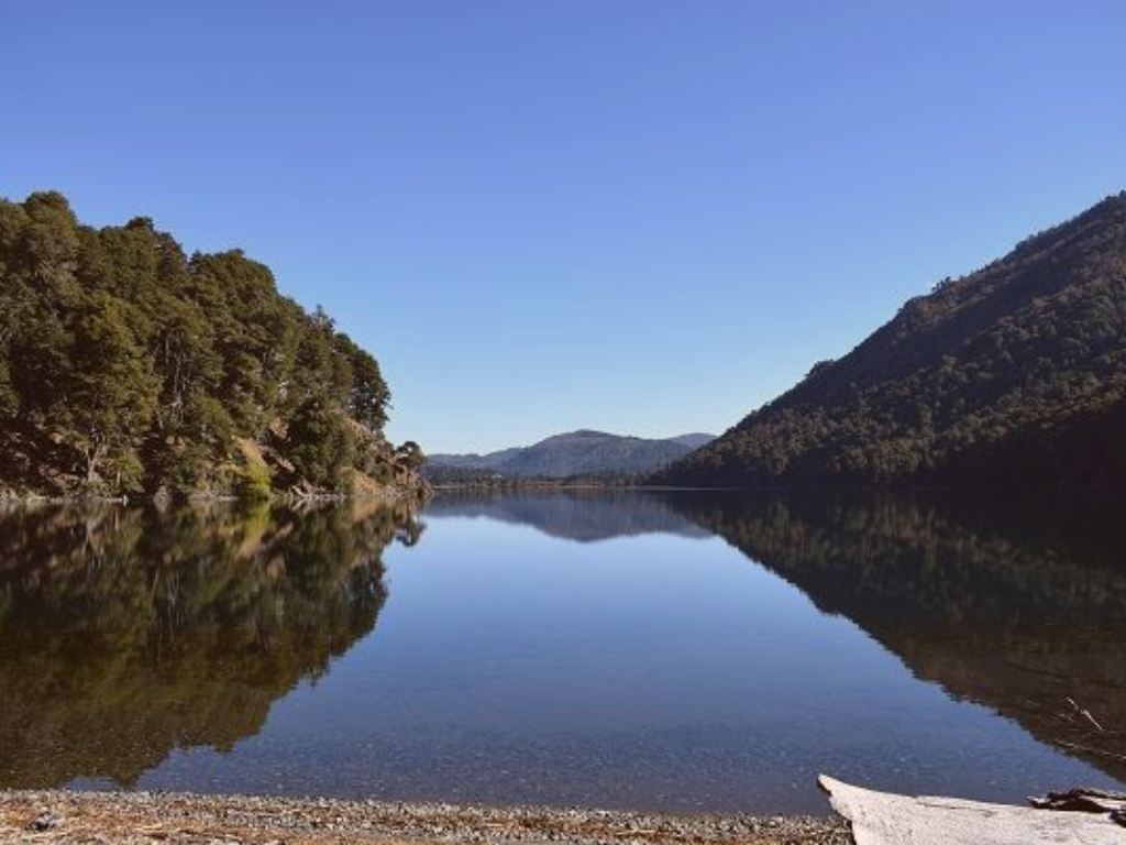 Imagen referencial de la Laguna Icalma