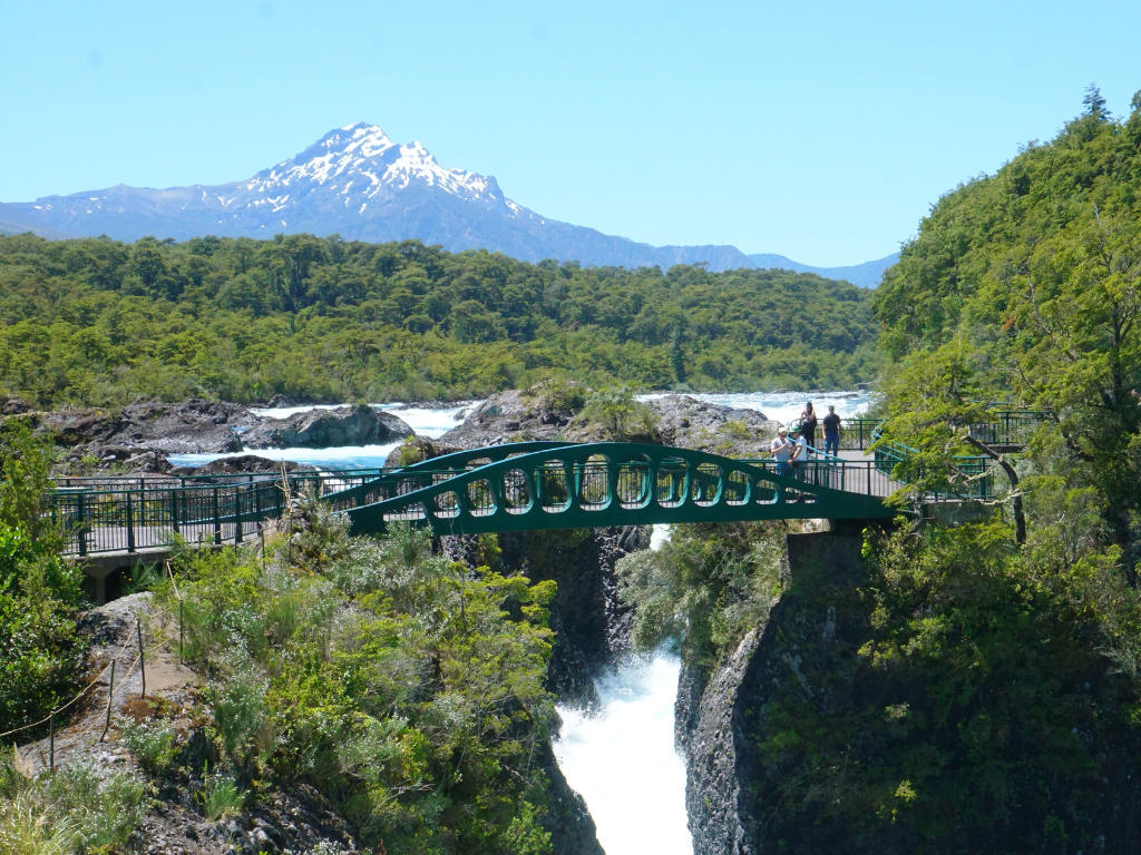 Imagen de referencia de street rent a car en Chile